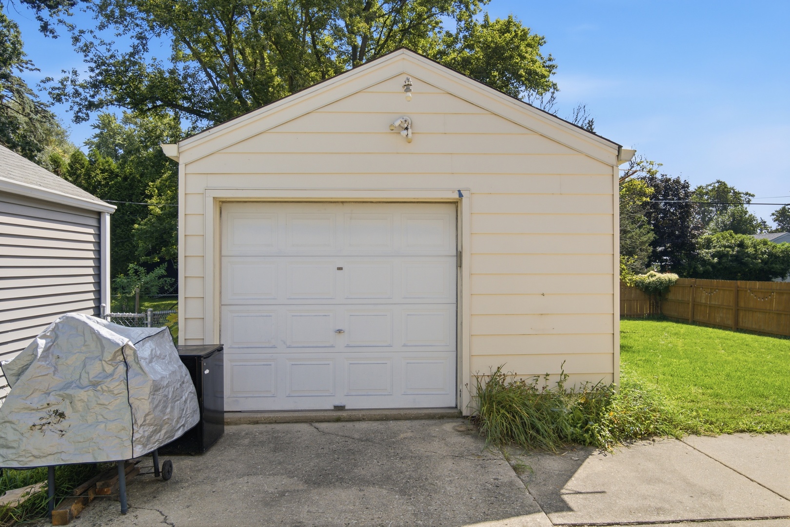 121 S Commonwealth Avenue Property Photo 38