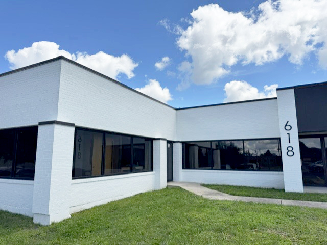 618 S Il Route 31 Property Photo 1
