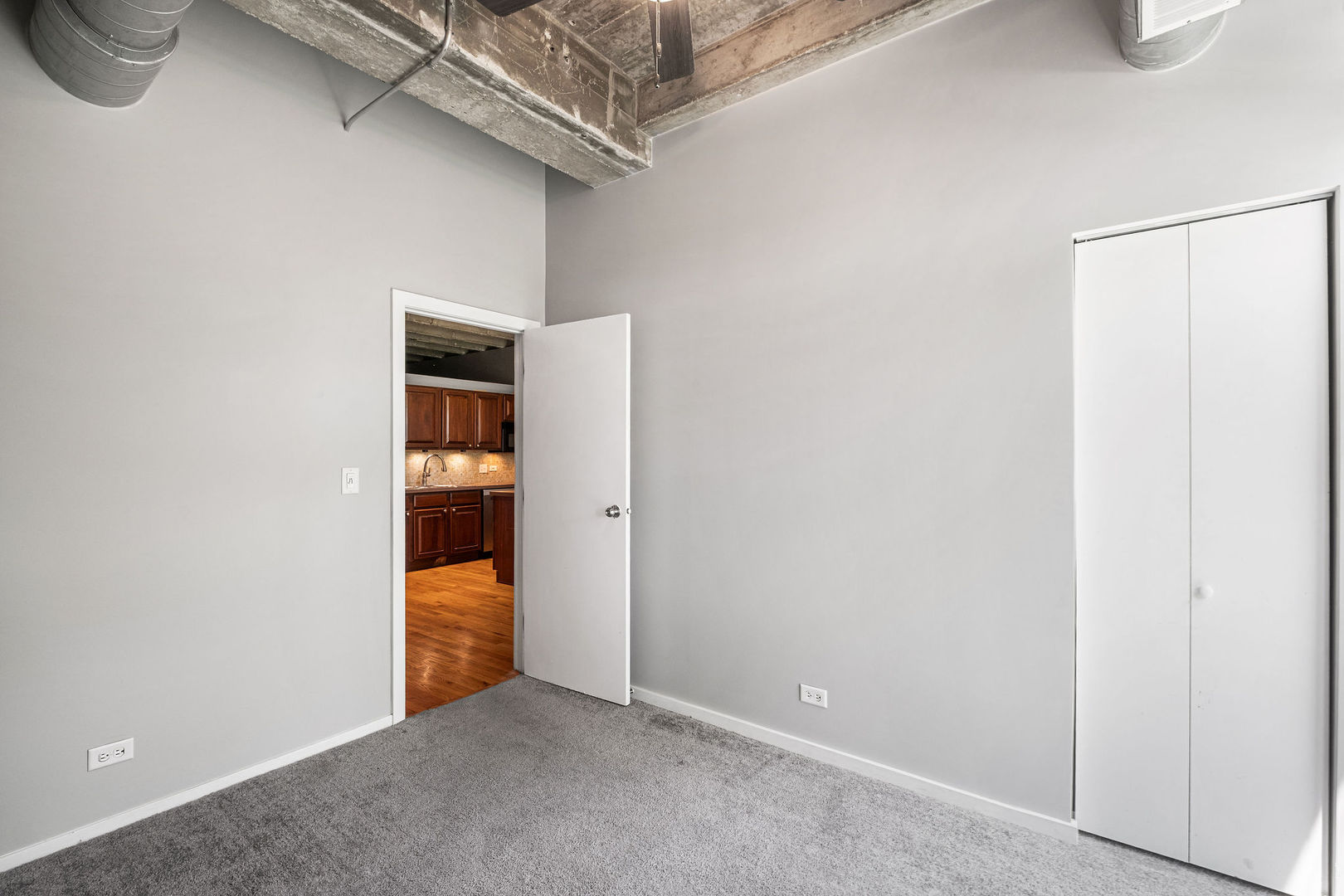 811 S Lytle Street 110 Property Photo 12