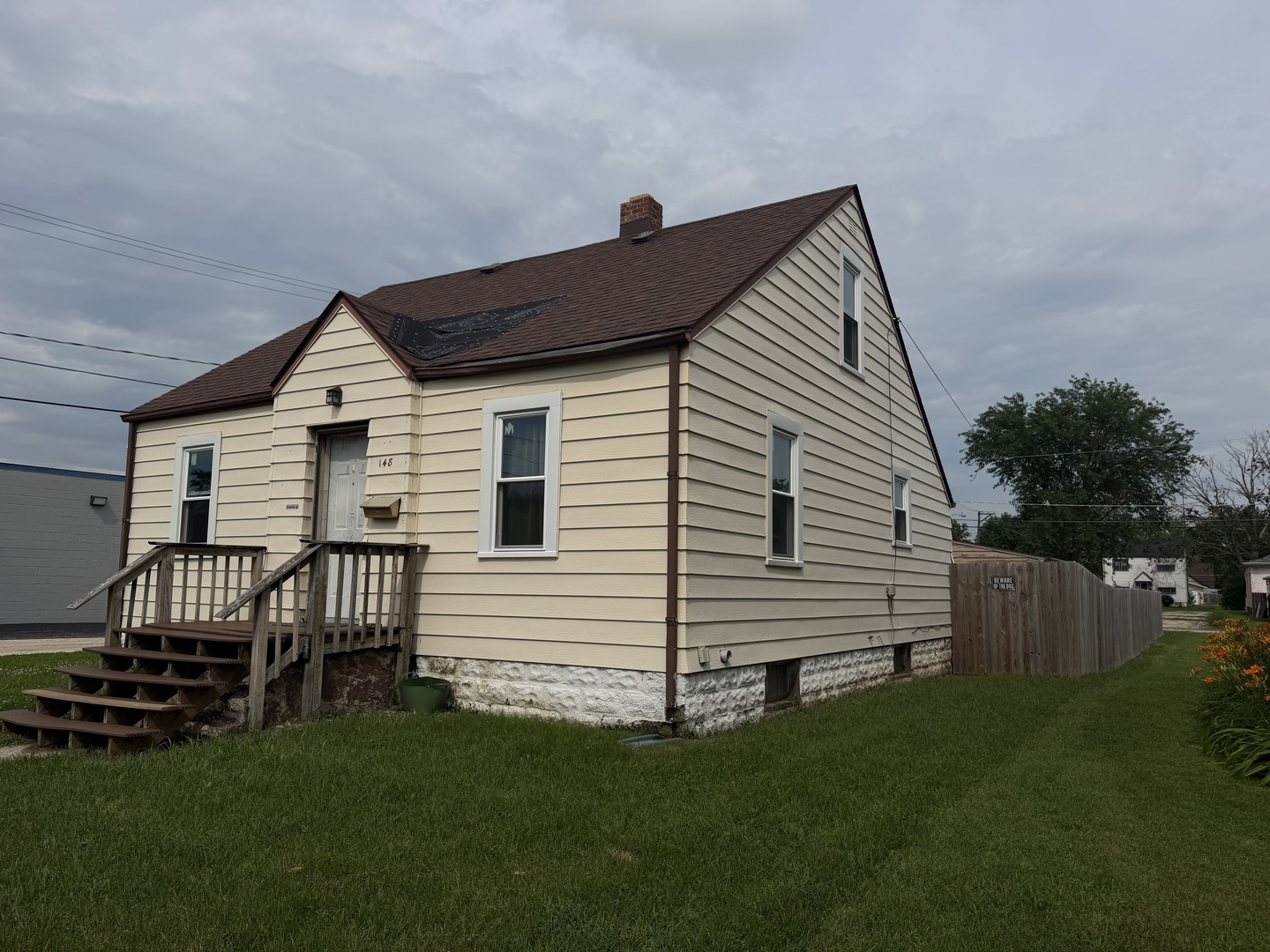 148 S Prairie Avenue Property Photo 2
