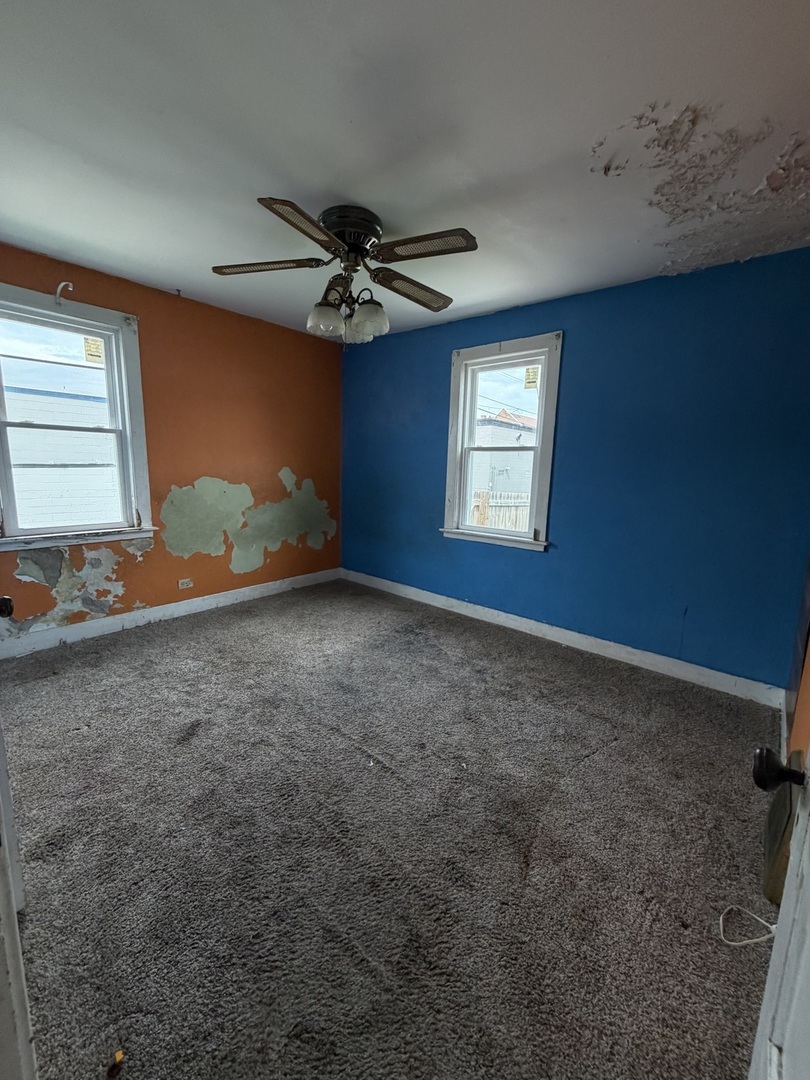 148 S Prairie Avenue Property Photo 8