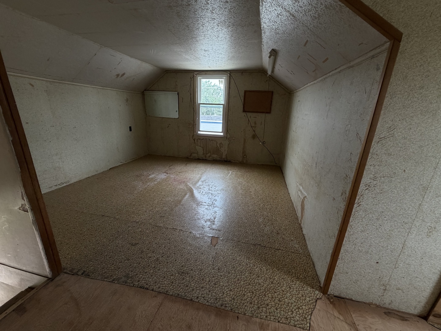 148 S Prairie Avenue Property Photo 10