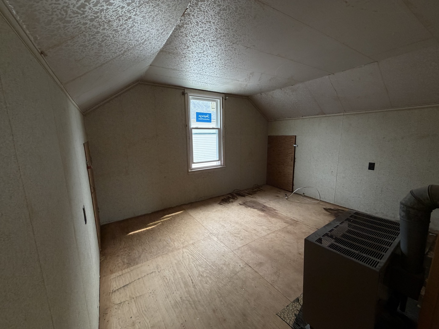 148 S Prairie Avenue Property Photo 11