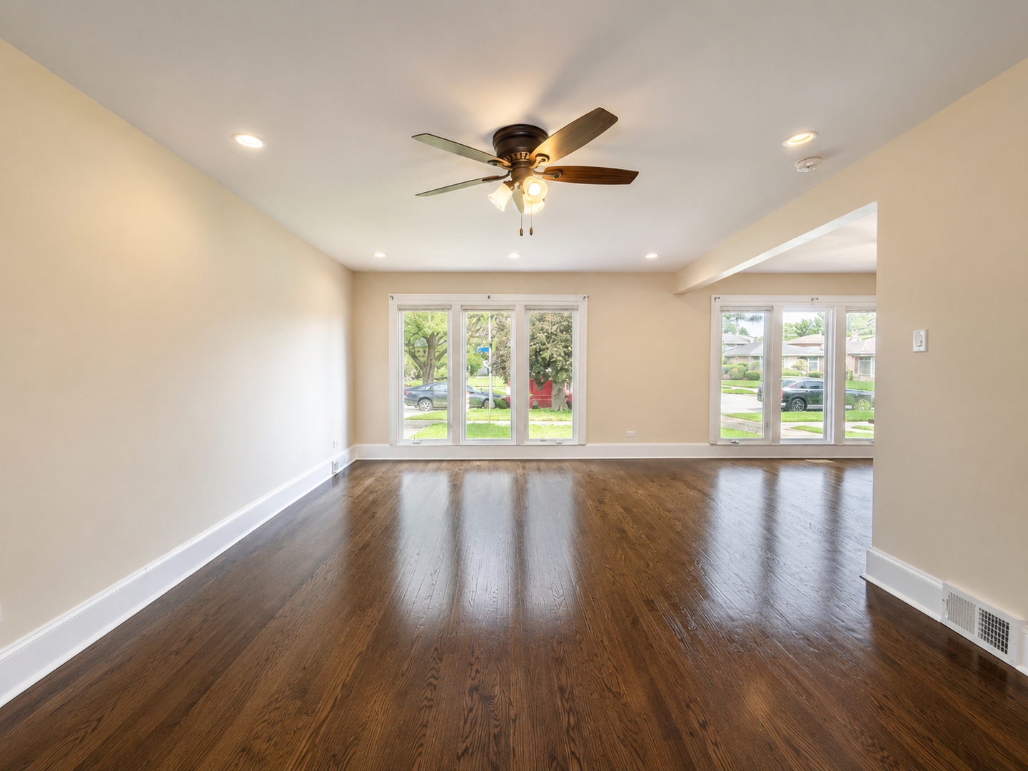 14446 Dante Avenue Property Photo 4