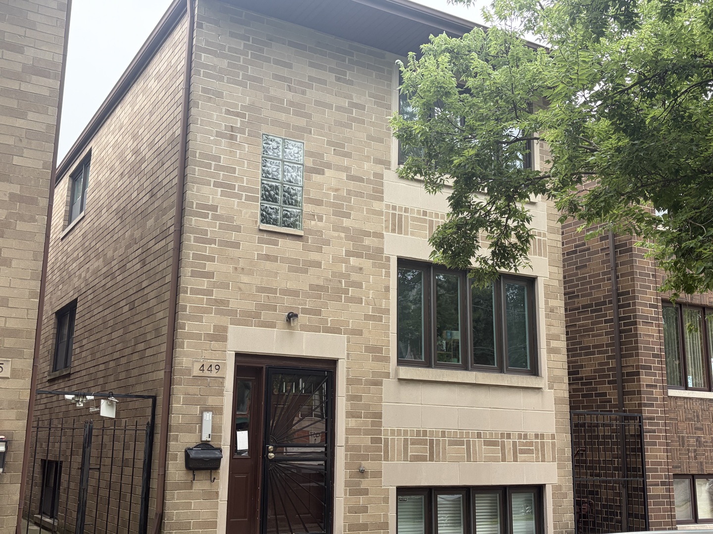 449 W 37th Street 2 Property Photo 1
