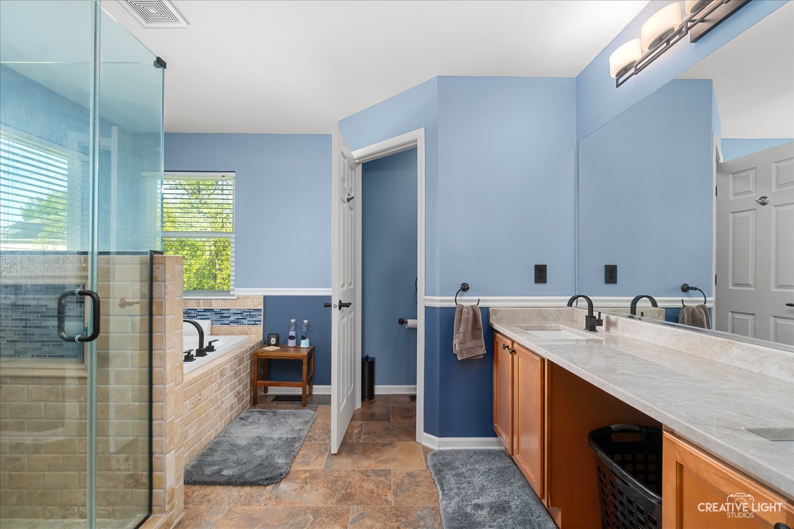 1164 Dorr Drive Property Photo 20
