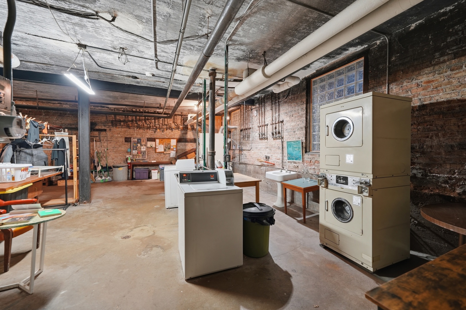 5468 S Woodlawn Avenue 2e Property Photo 16