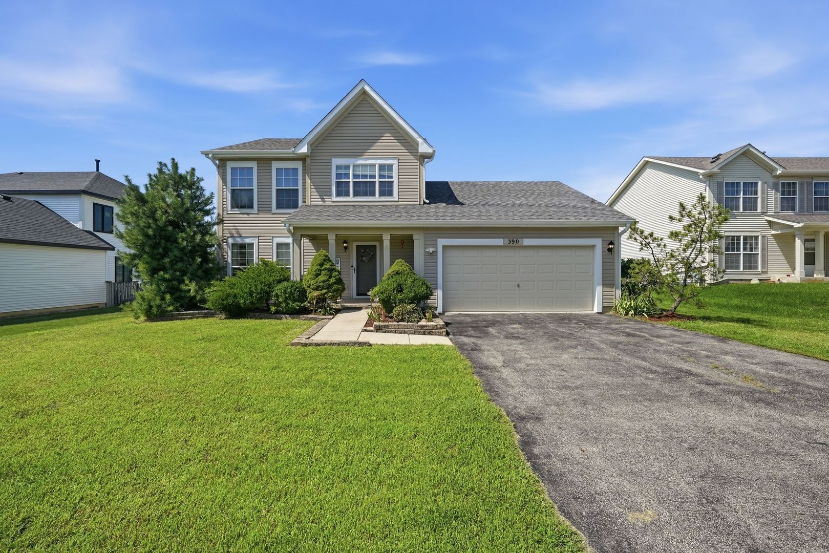 390 Deering Lane Property Photo 1