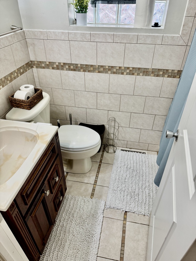 3556 W Dickens Avenue Property Photo 7