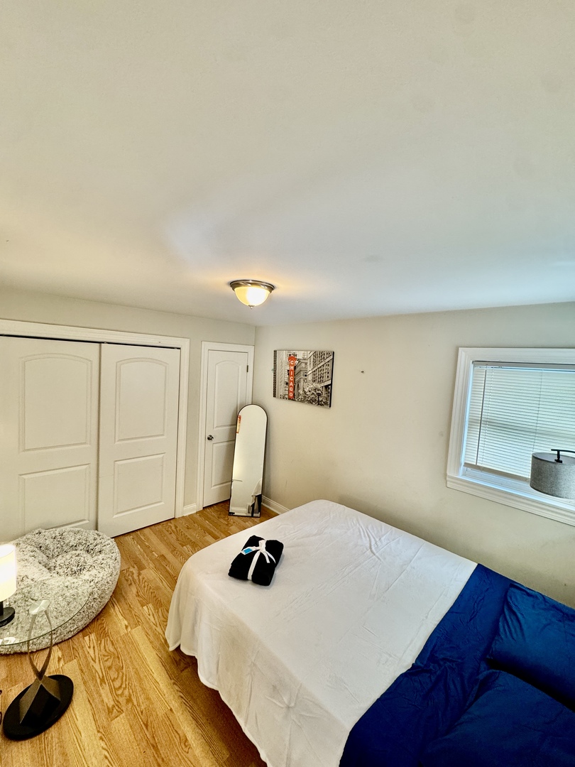 3556 W Dickens Avenue Property Photo 13