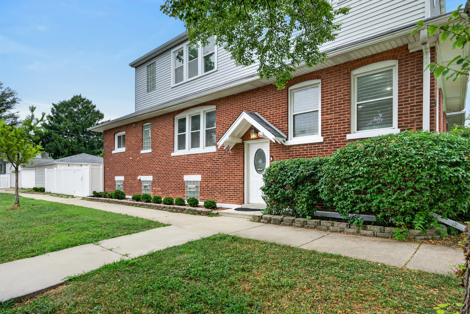 1147 Wesley Avenue Property Photo 1