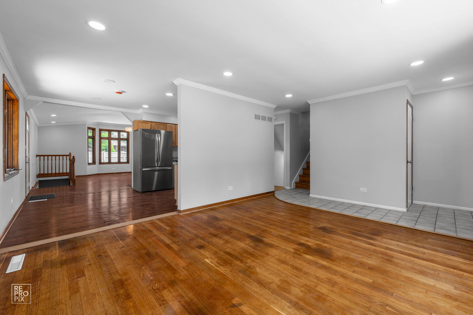 14825 Parkside Avenue Property Photo 2