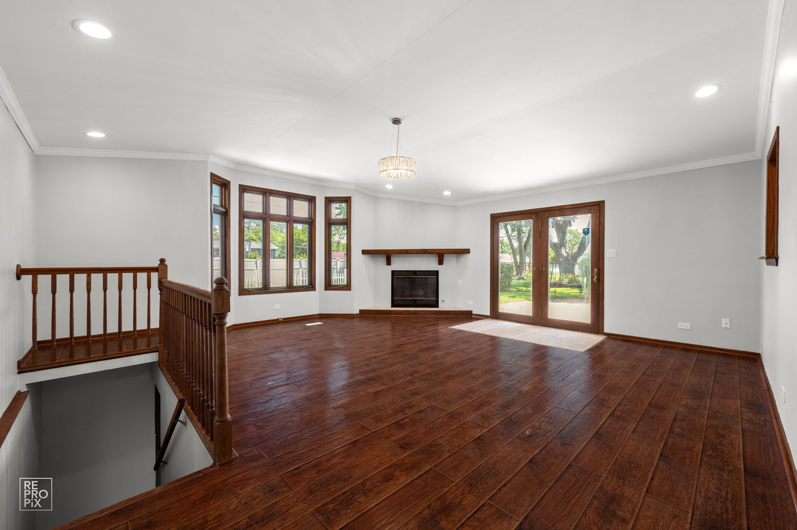 14825 Parkside Avenue Property Photo 4