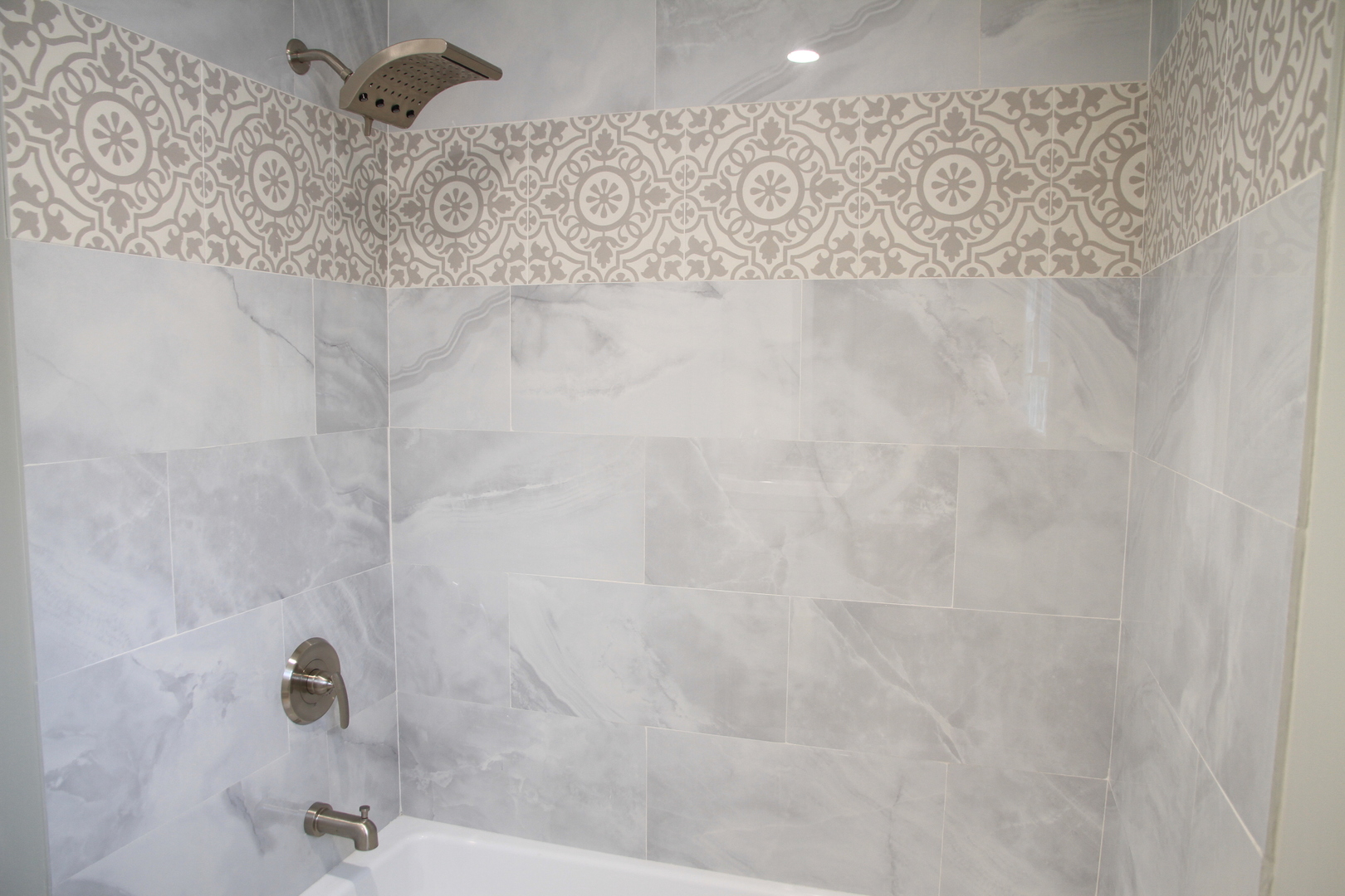 9042 S Emerald Avenue Property Photo 24