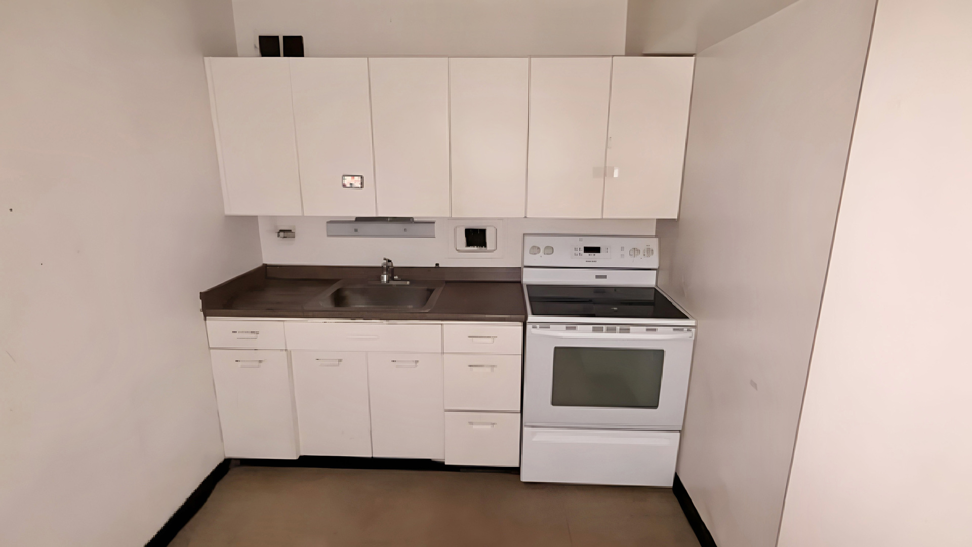 7337 S South Shore Drive 214 Property Photo 11