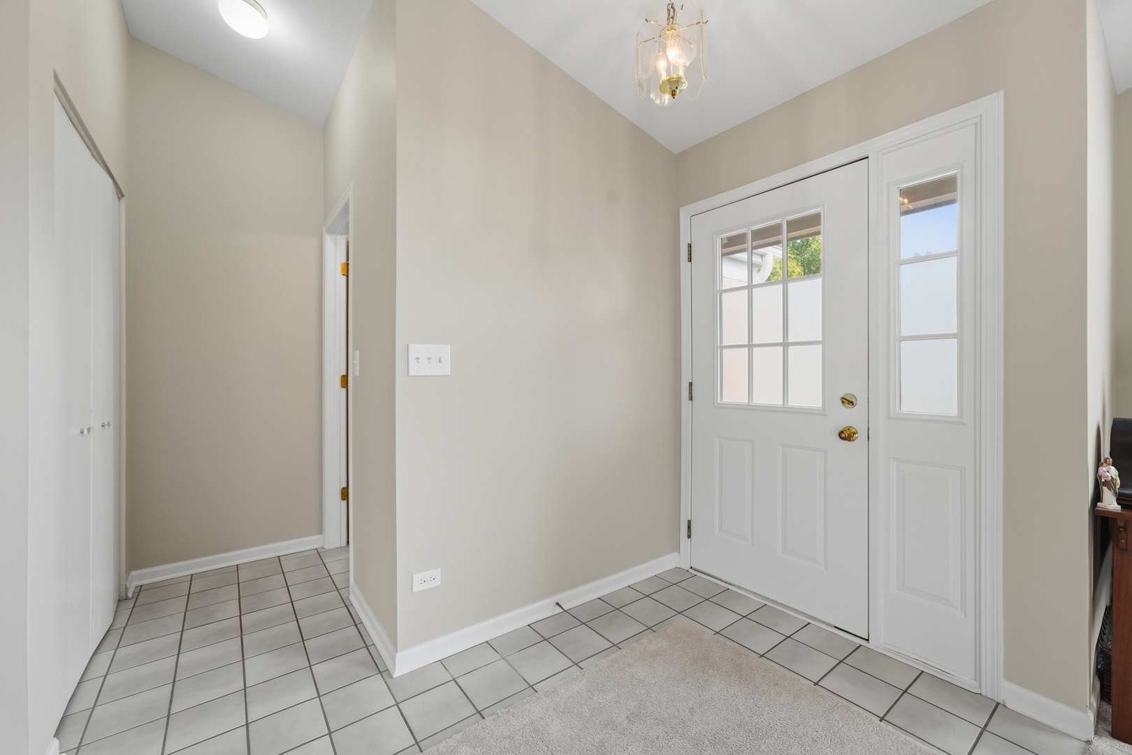 413 Harbor Drive Property Photo 3