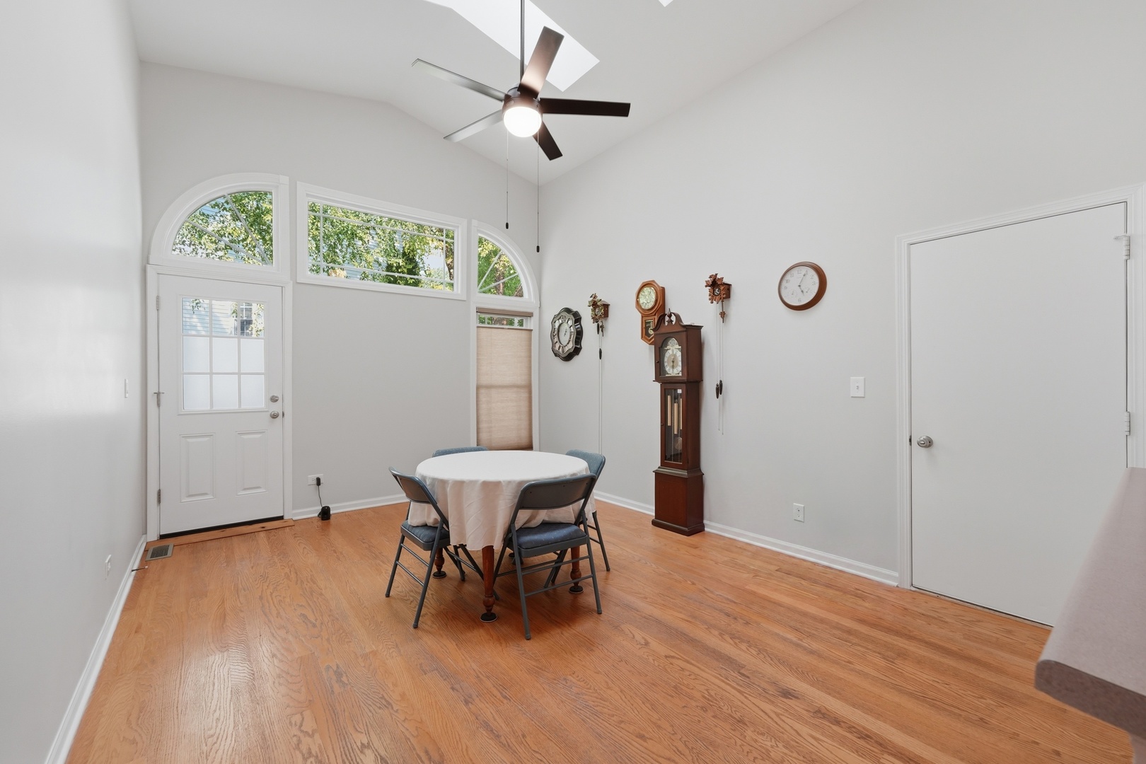 413 Harbor Drive Property Photo 9