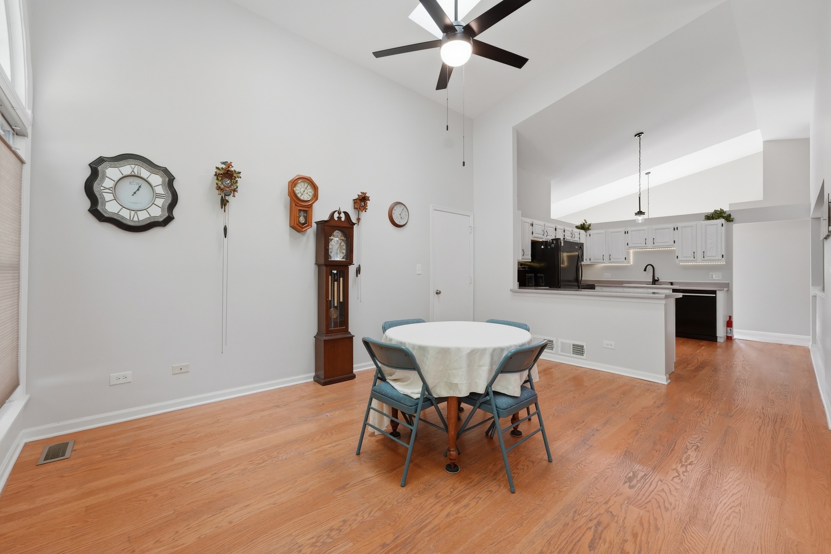 413 Harbor Drive Property Photo 10