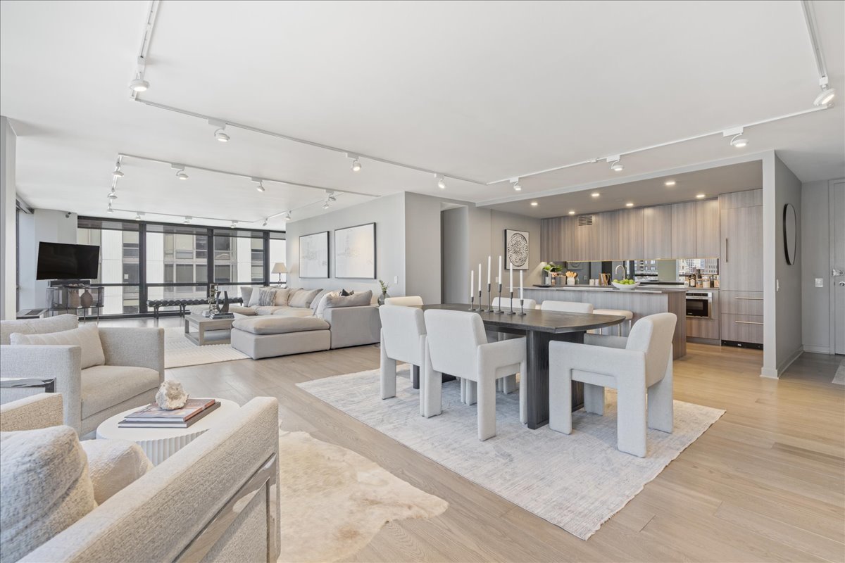 910 N Lake Shore Drive 2820 Property Photo 13