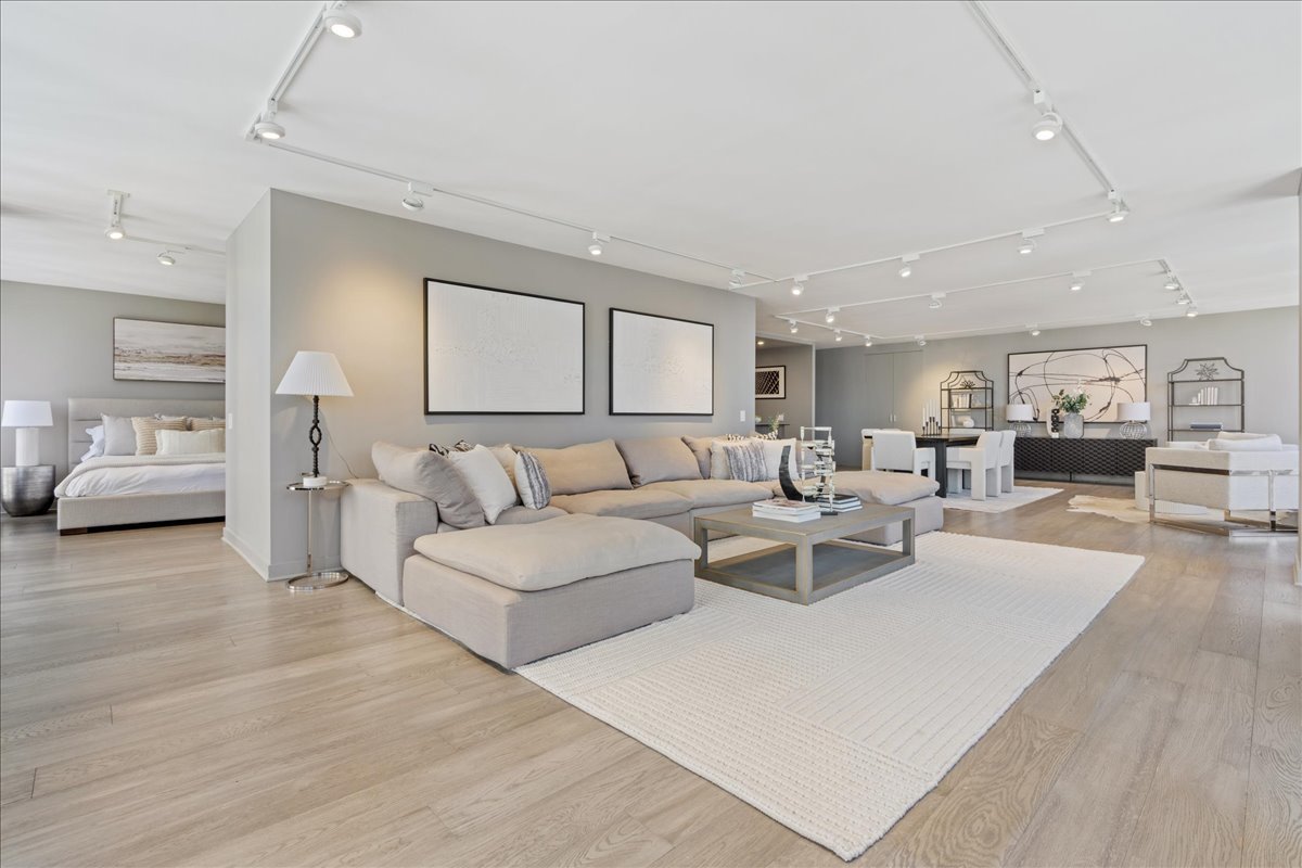 910 N Lake Shore Drive 2820 Property Photo 21