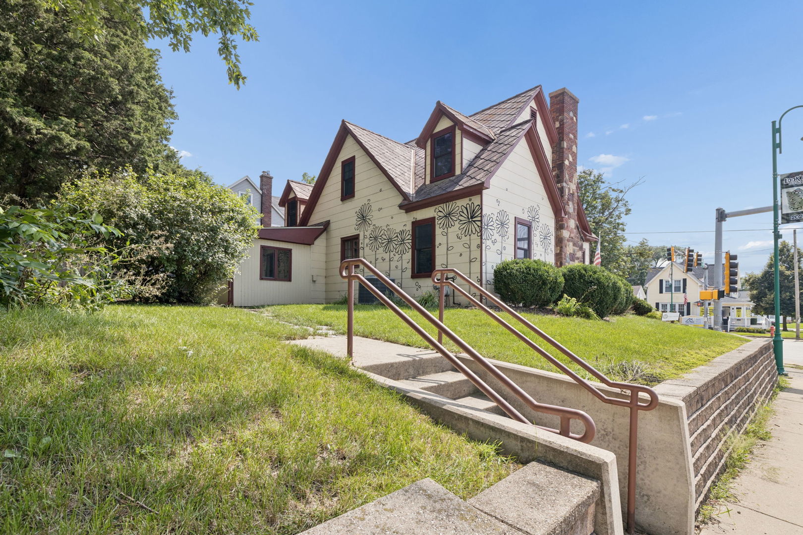 6 E Washington Street Property Photo 5