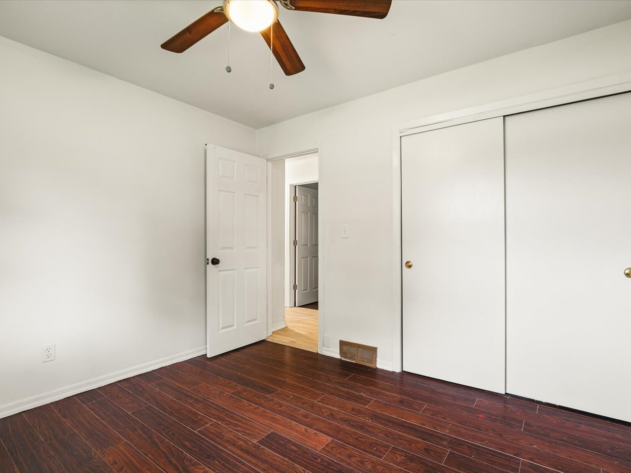 3919 Falling Leaf Drive Property Photo 16