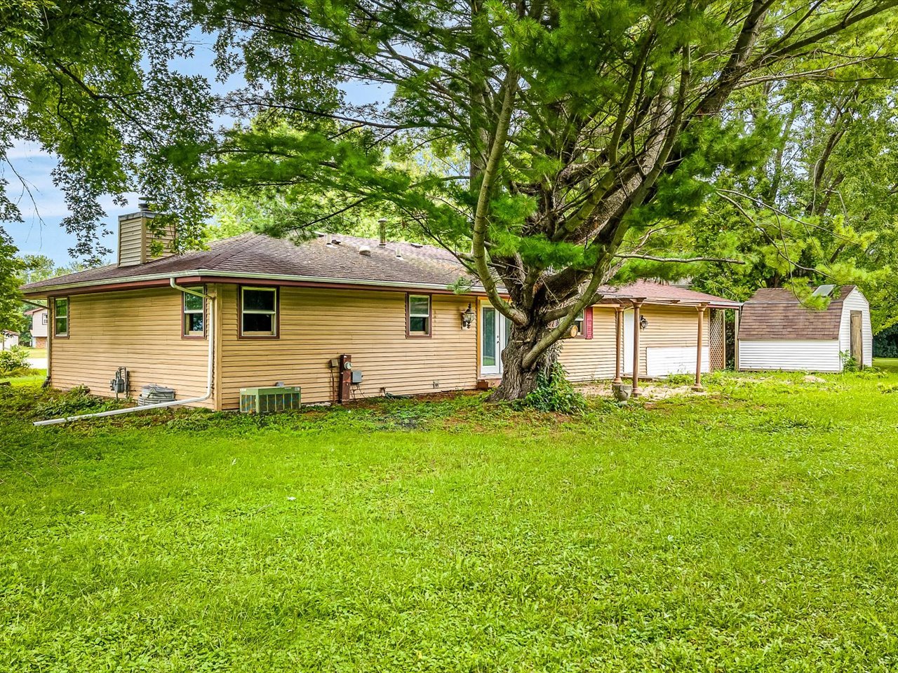 3919 Falling Leaf Drive Property Photo 24