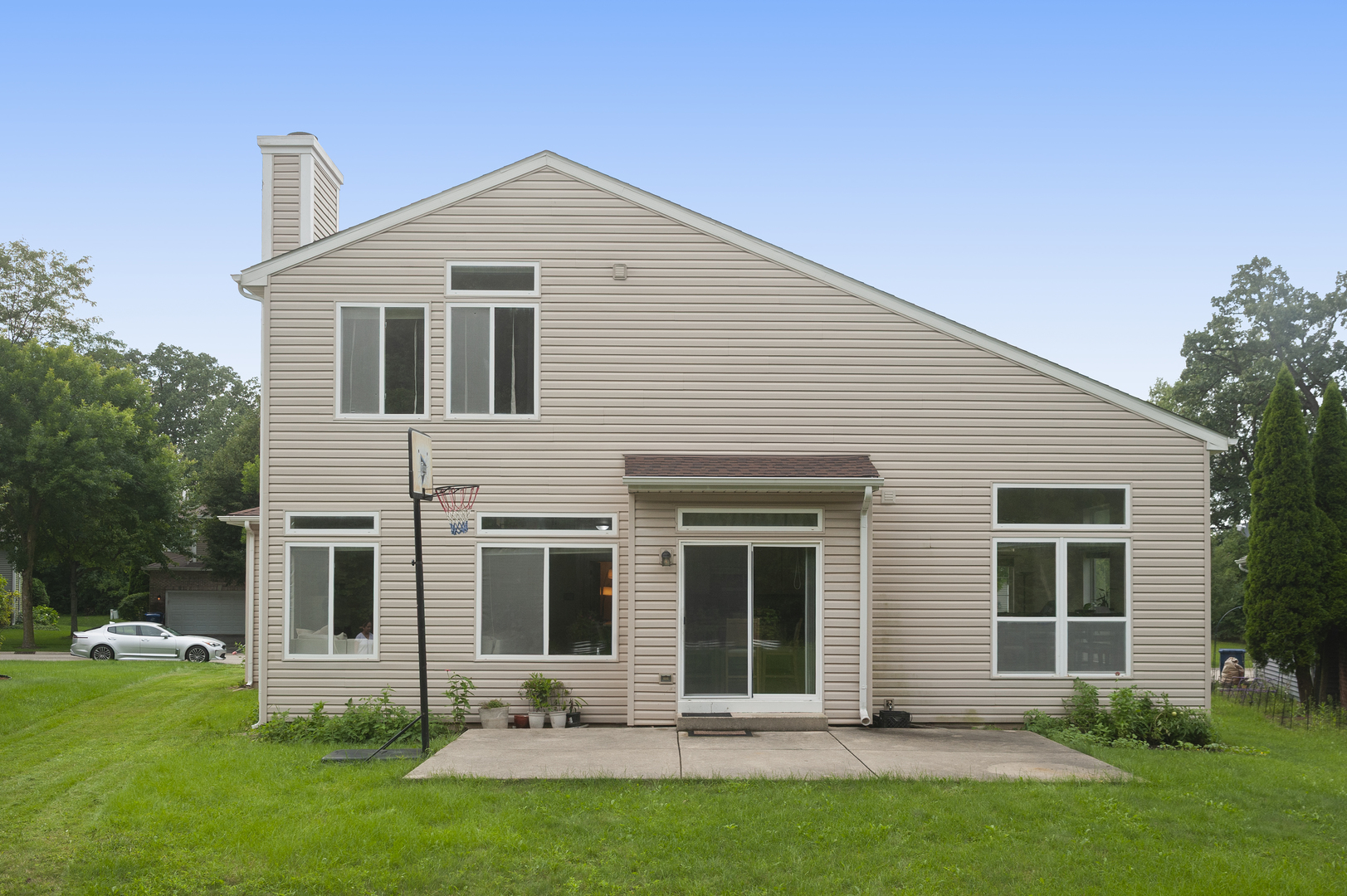 1531 Vineyard Drive Property Photo 4