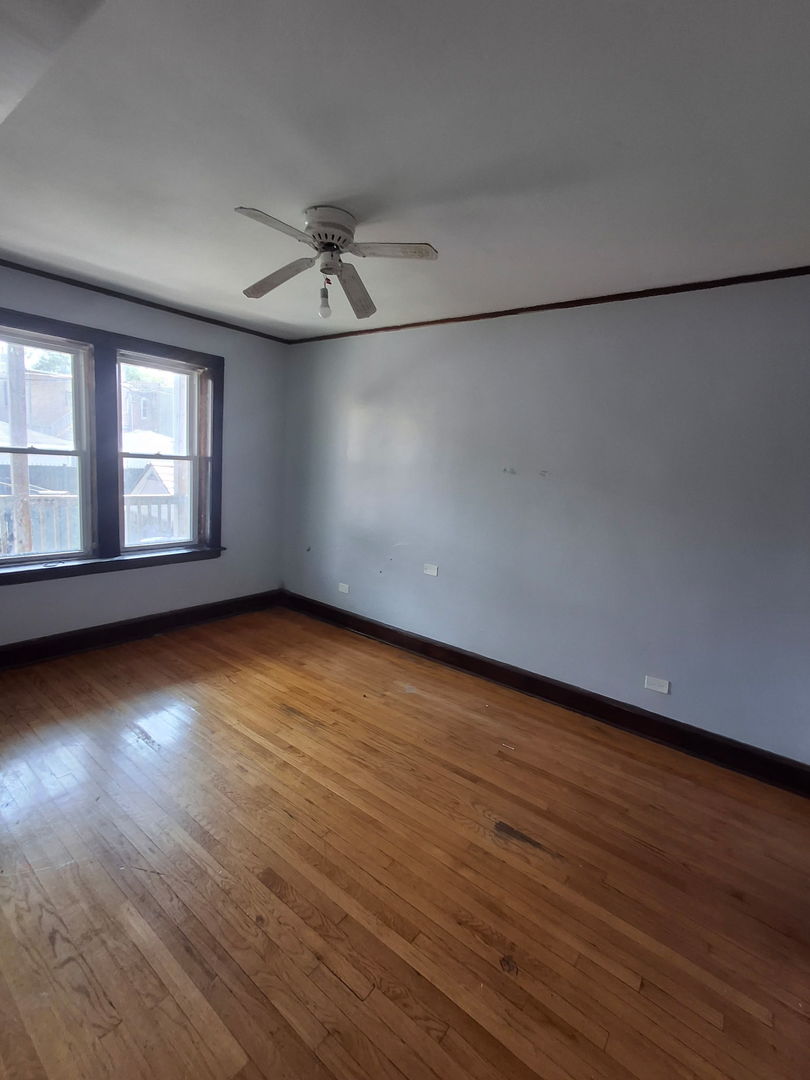1543 N Avers Avenue Property Photo 8