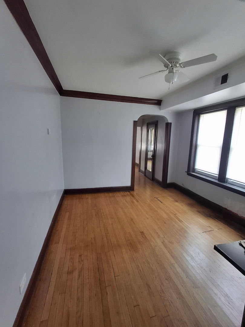 1543 N Avers Avenue Property Photo 13