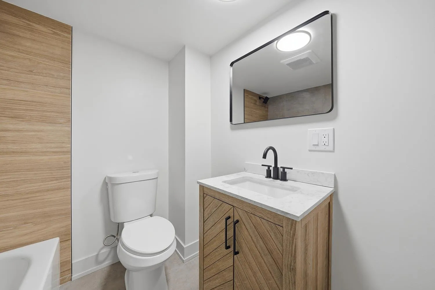 1514 W Fry Street 1 Property Photo 14
