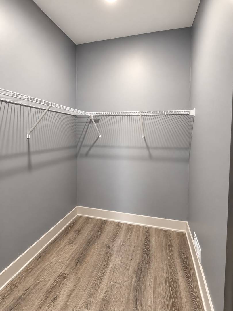 12738233 Property Photo 8