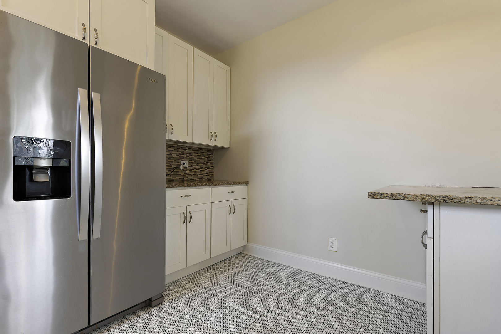 917 S Harlem Avenue Property Photo 10