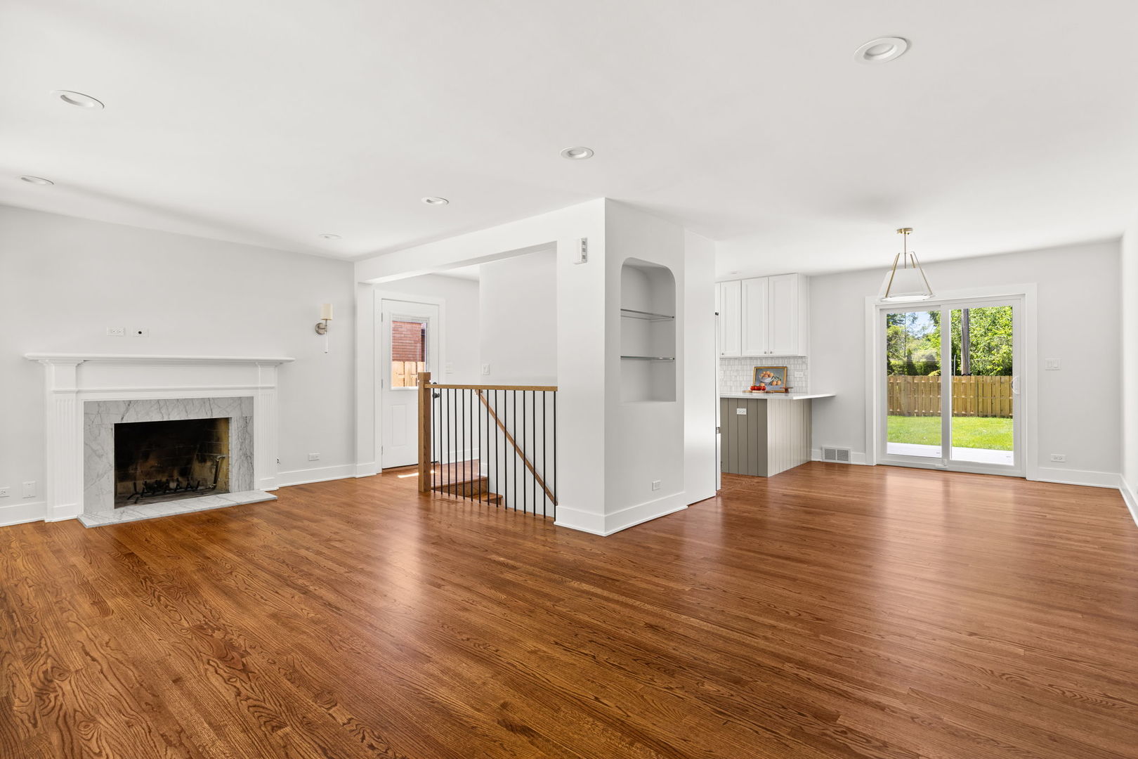 8918 Parkside Avenue Property Photo 3