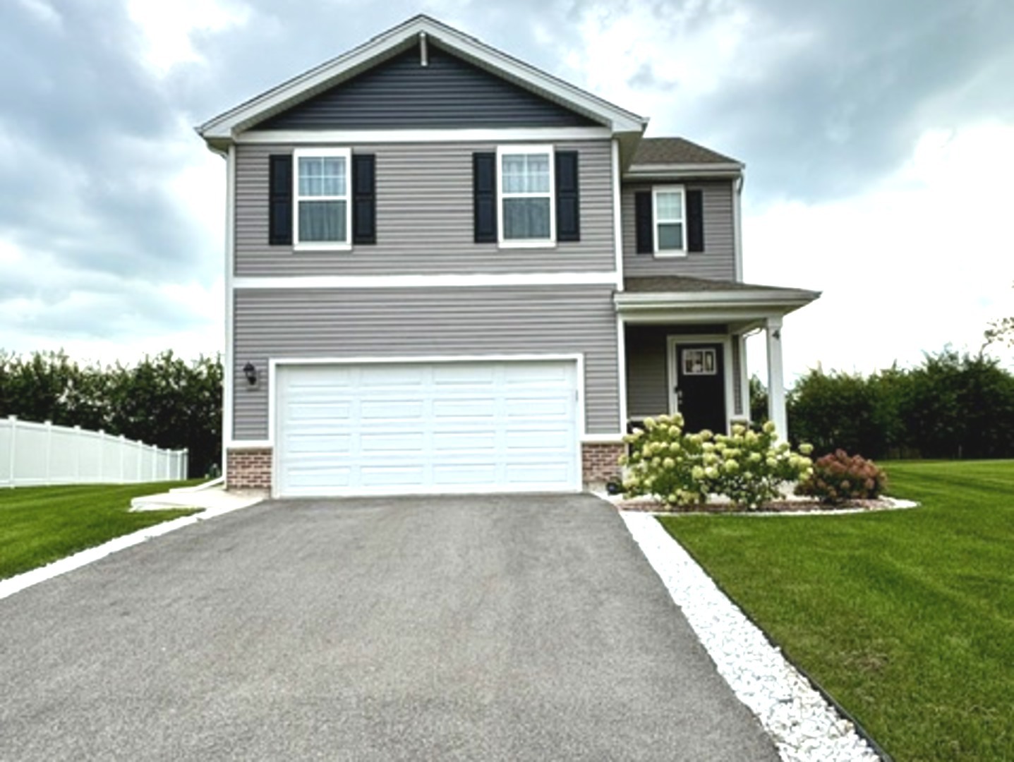 4 International Way Property Photo 1