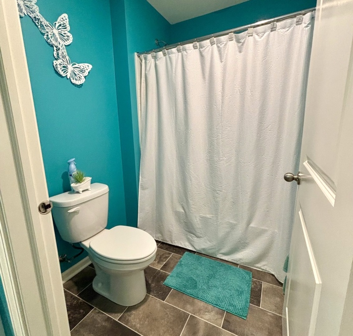4 International Way Property Photo 18