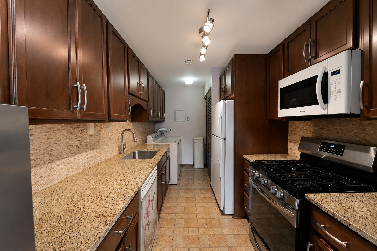 20209 S Graceland Lane 20209 Property Photo 5