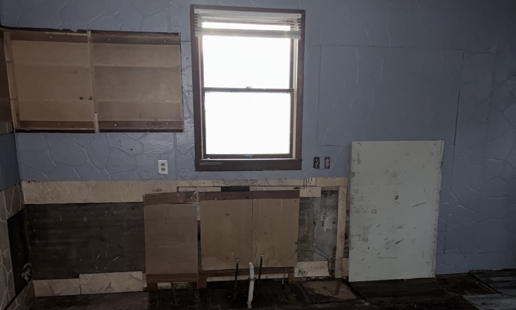 337 N 6th Avenue Property Photo 5