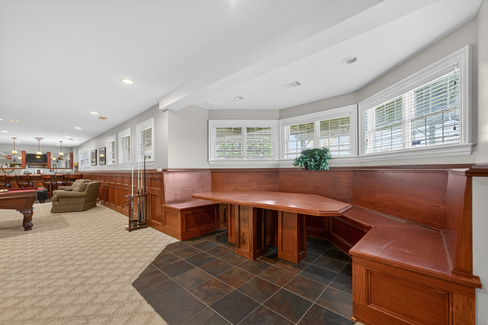 910 Freedom Circle Property Photo 33