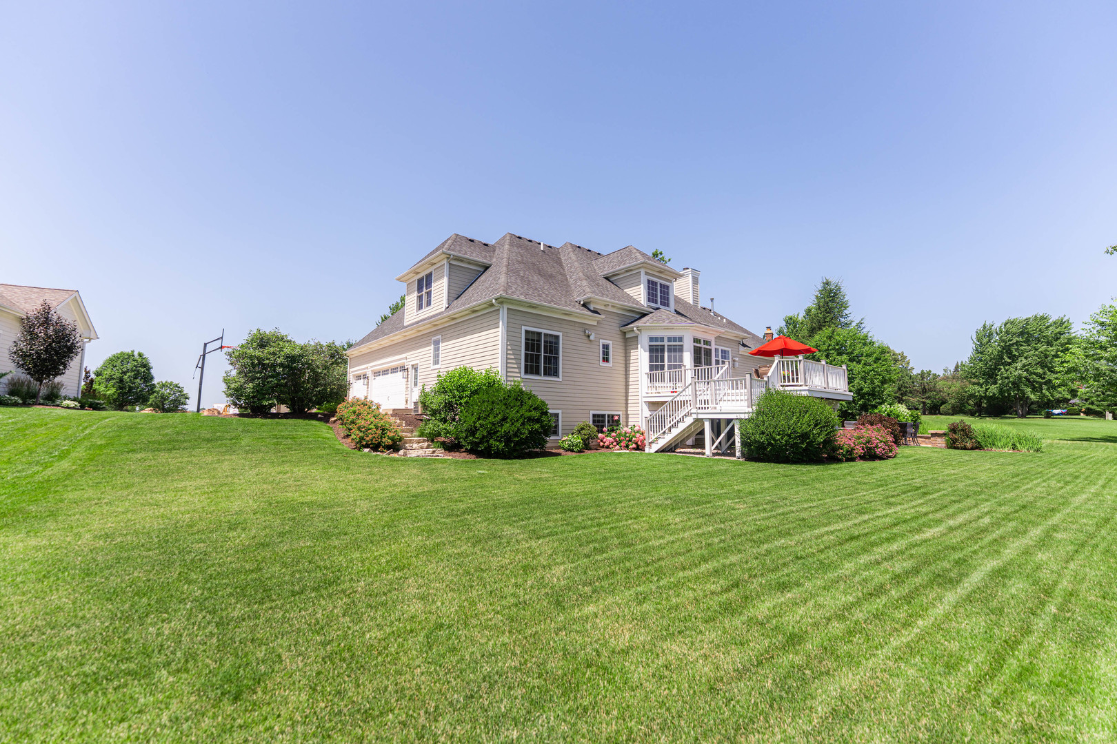910 Freedom Circle Property Photo 46