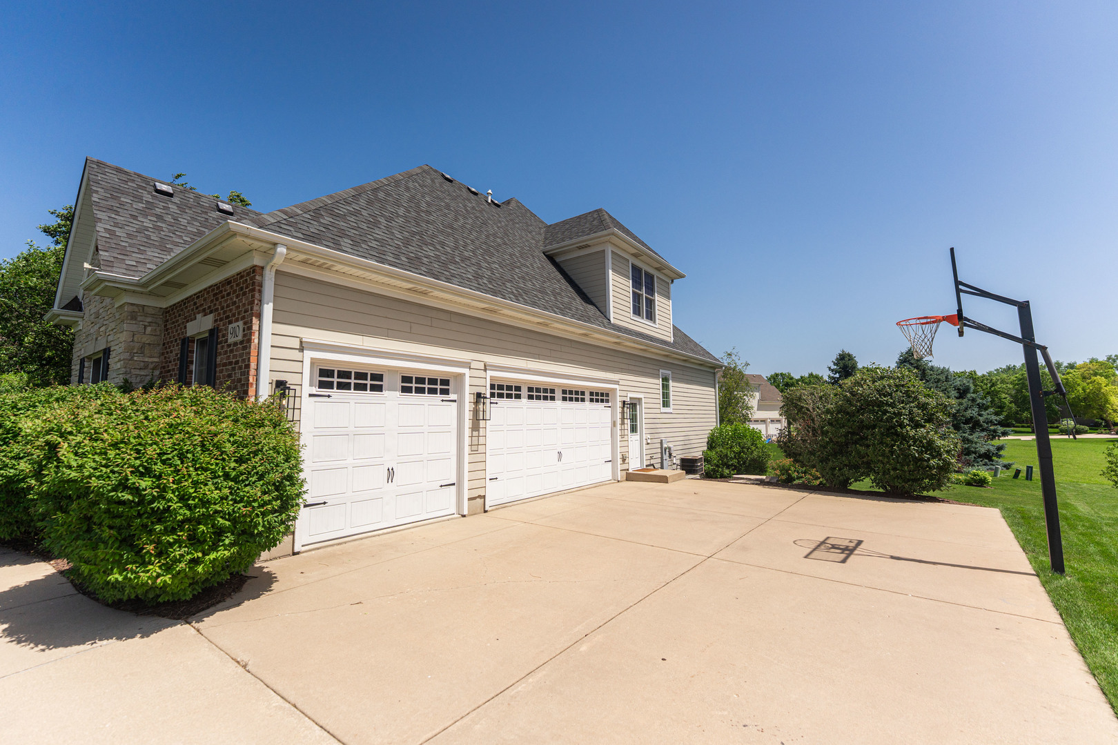 910 Freedom Circle Property Photo 48