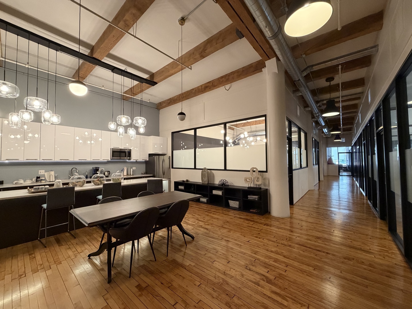 1132 S Wabash Avenue 210 Property Photo 7