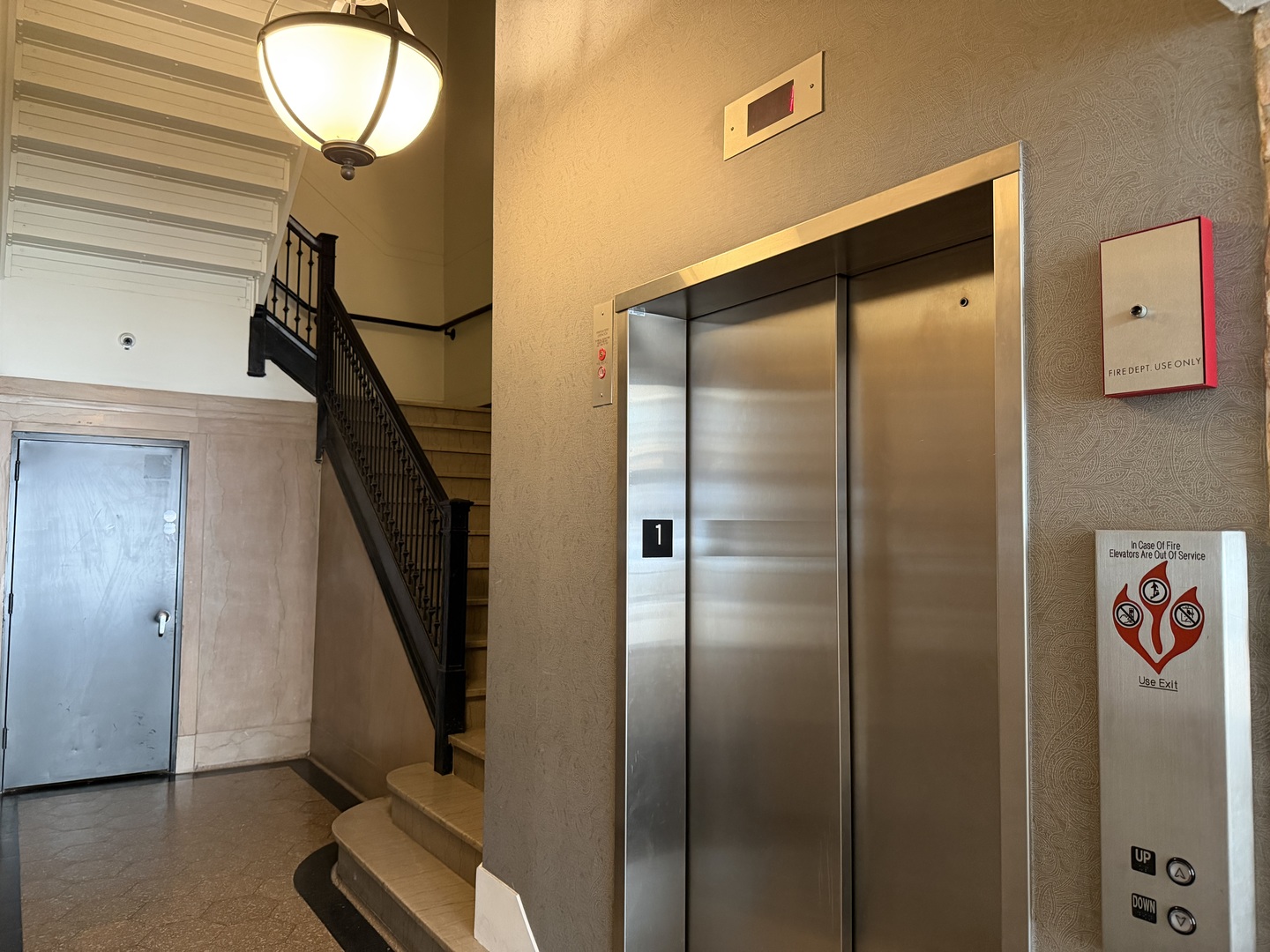 1132 S Wabash Avenue 210 Property Photo 13