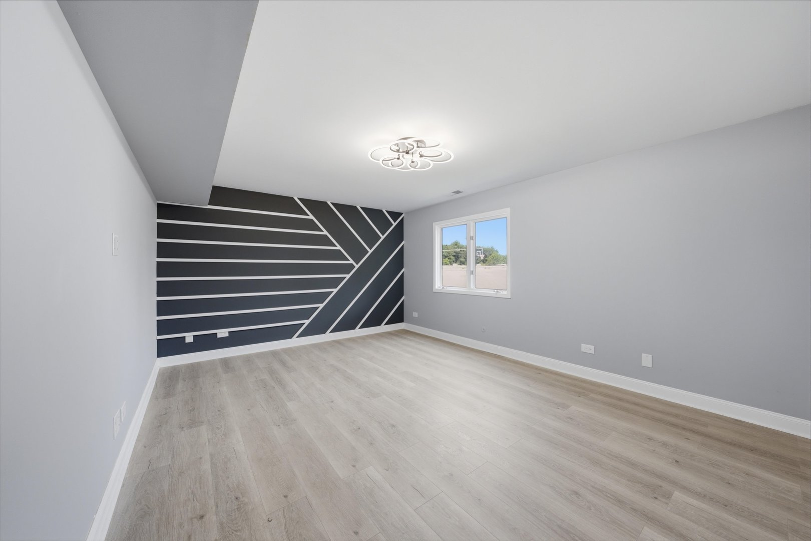 223 S Dante Avenue Property Photo 28