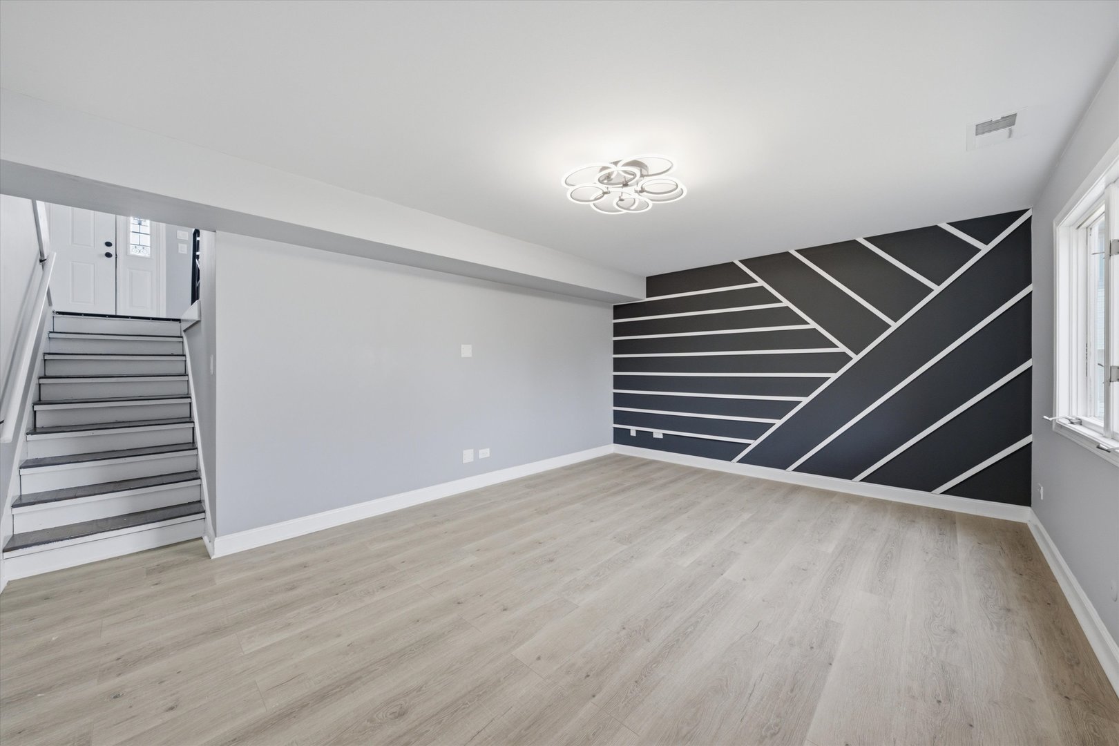 223 S Dante Avenue Property Photo 30