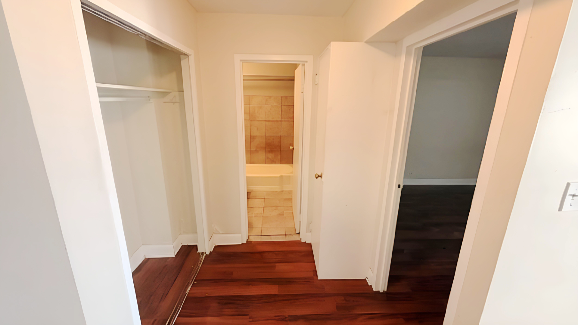 7337 S South Shore Drive 1124 Property Photo 10