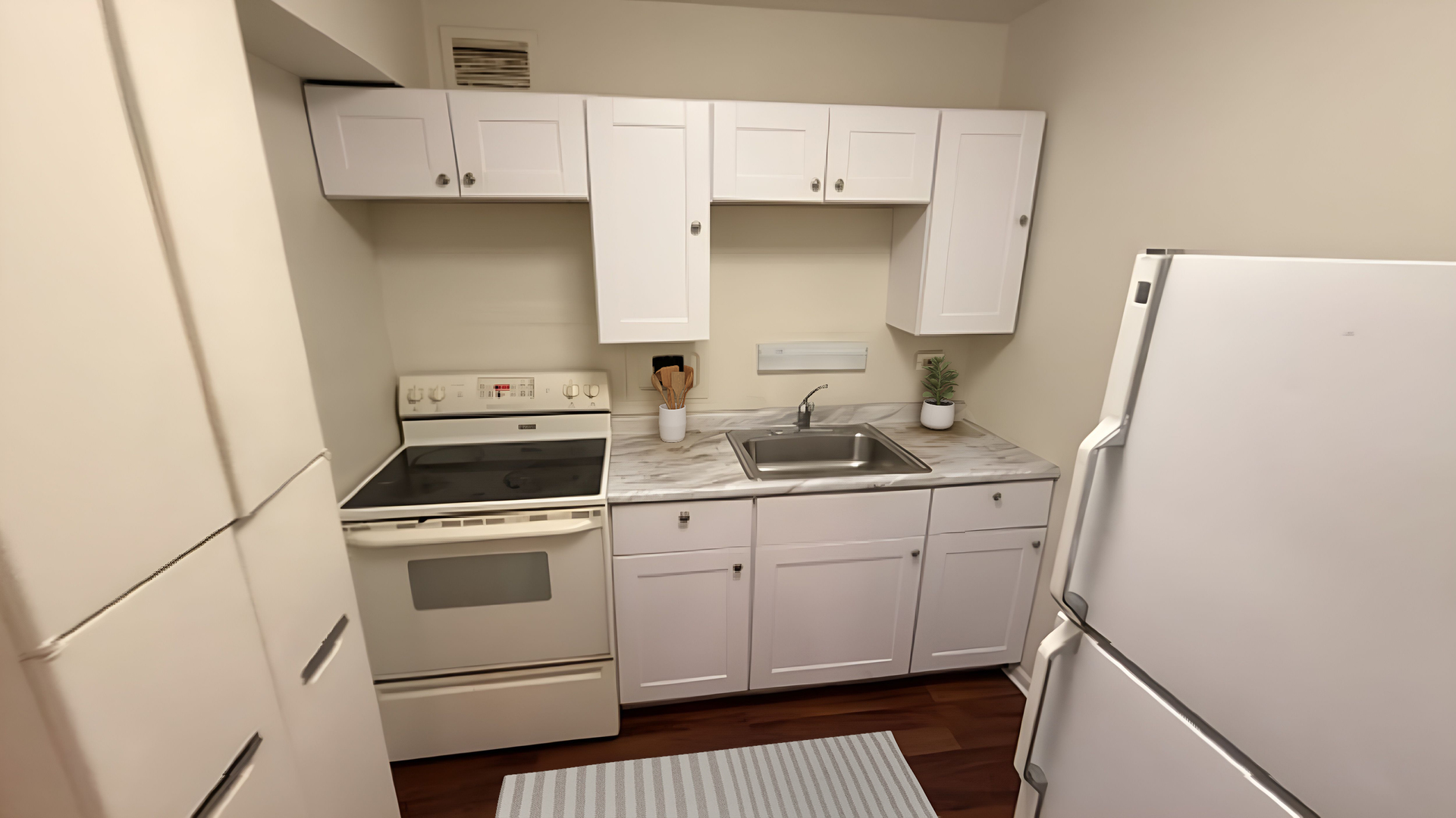 7337 S South Shore Drive 1124 Property Photo 18