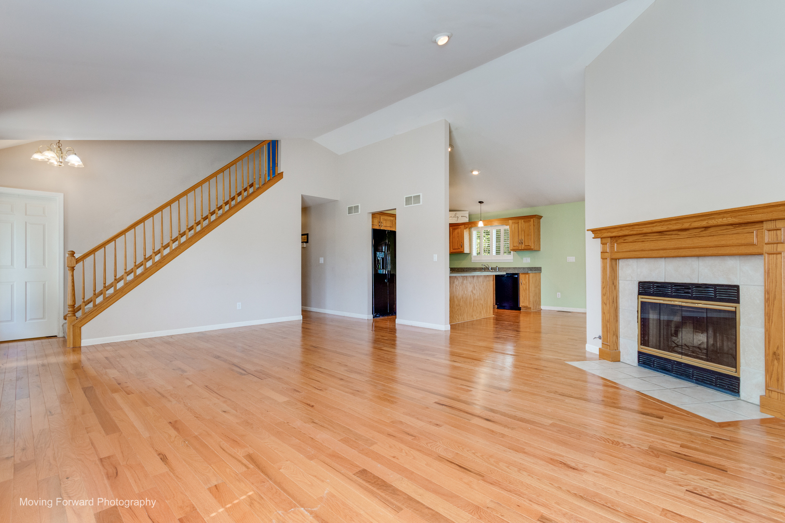 507 E Rennesoy Drive Property Photo 3