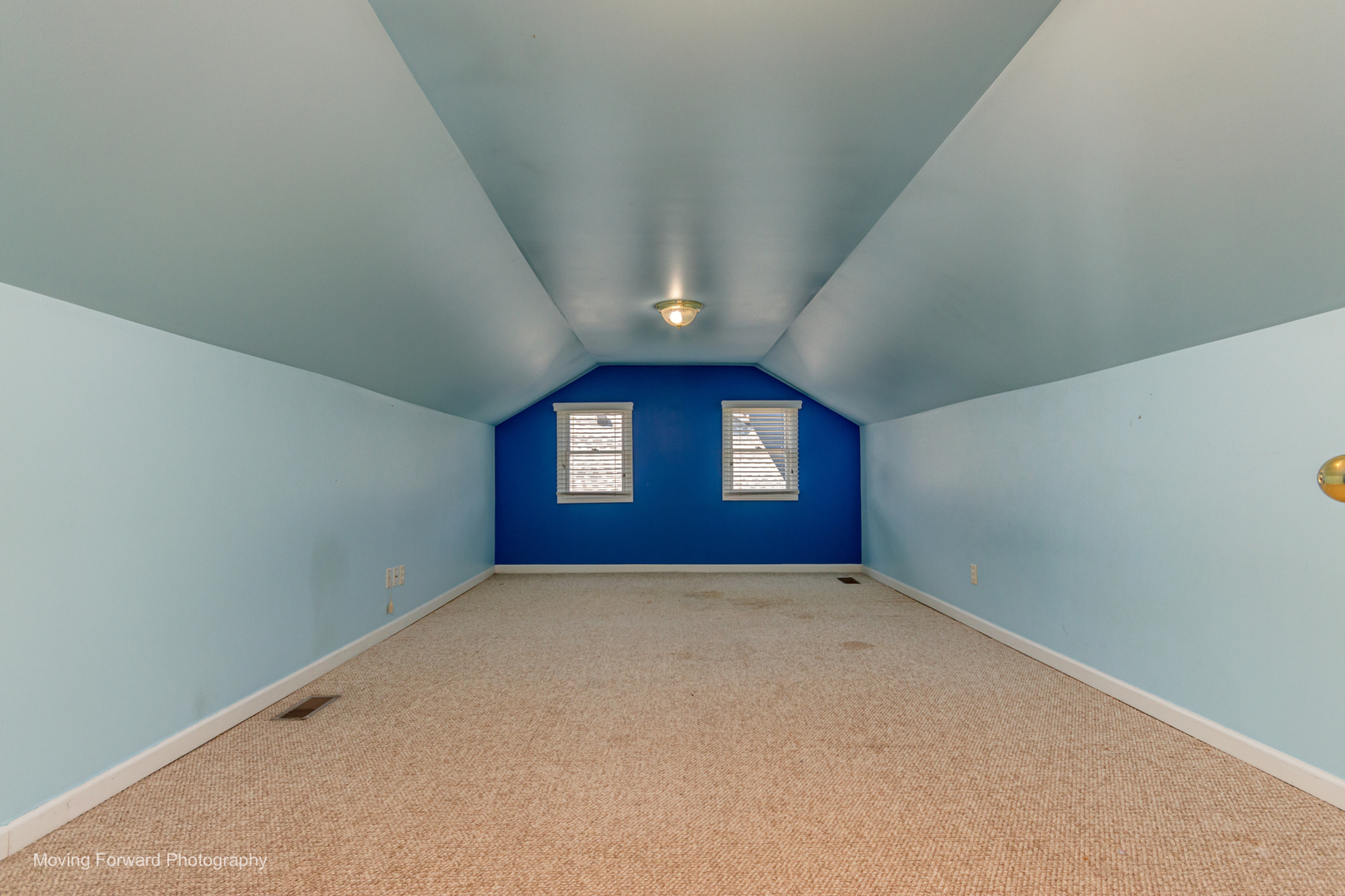 507 E Rennesoy Drive Property Photo 23