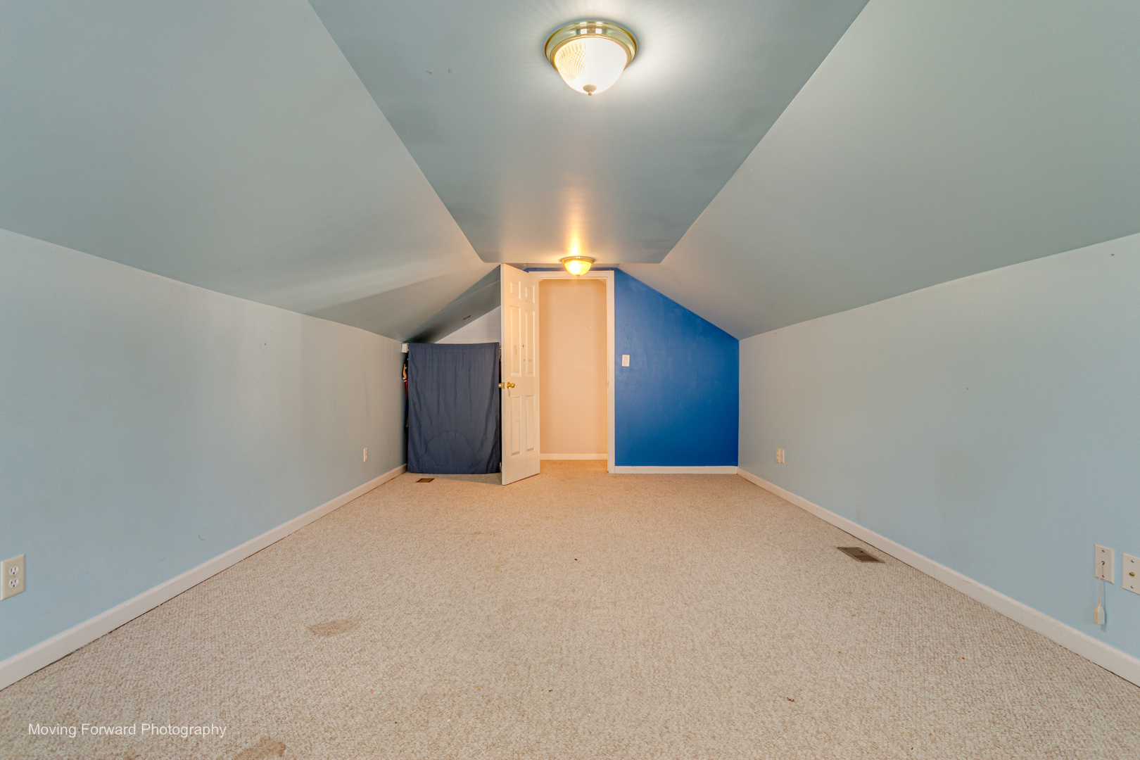 507 E Rennesoy Drive Property Photo 24
